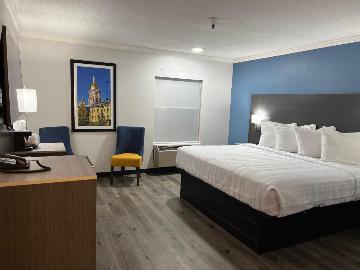 Quality Inn South Bend Near Notre Dame Bagian luar foto