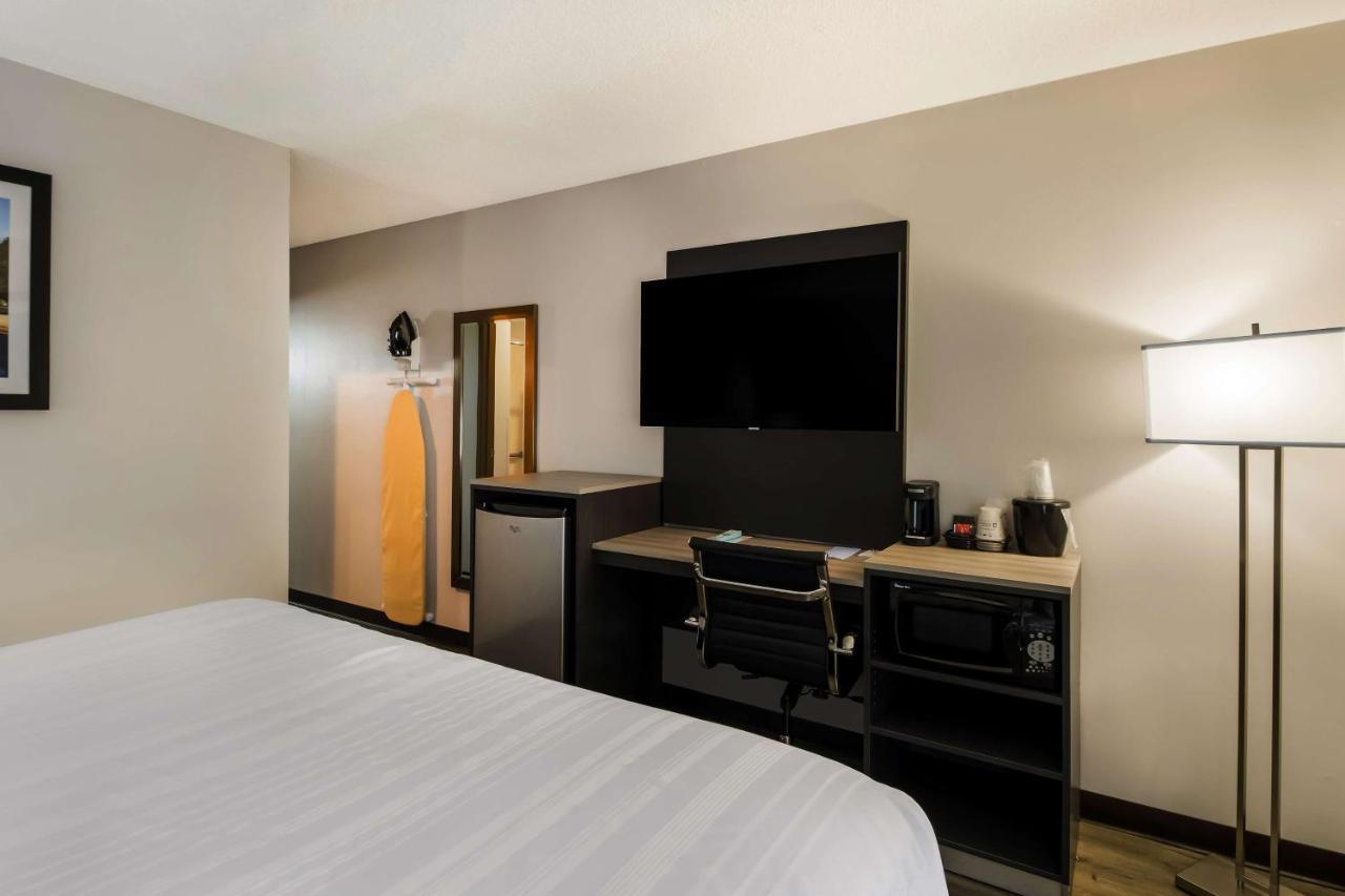 Quality Inn South Bend Near Notre Dame Bagian luar foto
