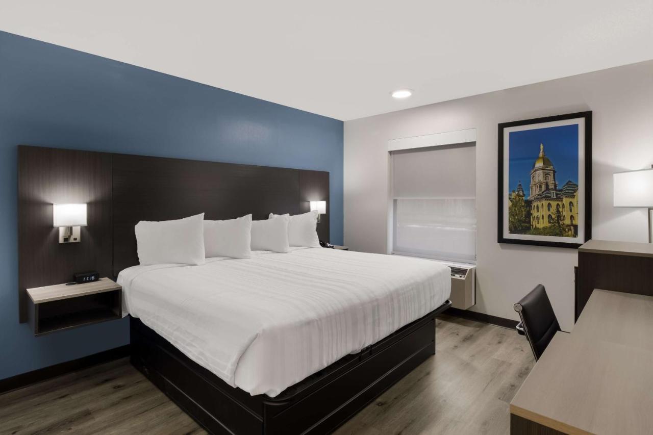 Quality Inn South Bend Near Notre Dame Bagian luar foto