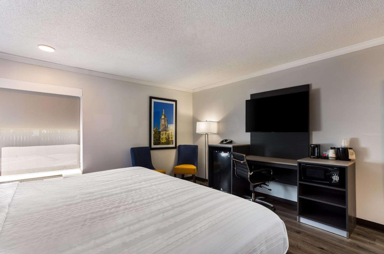 Quality Inn South Bend Near Notre Dame Bagian luar foto